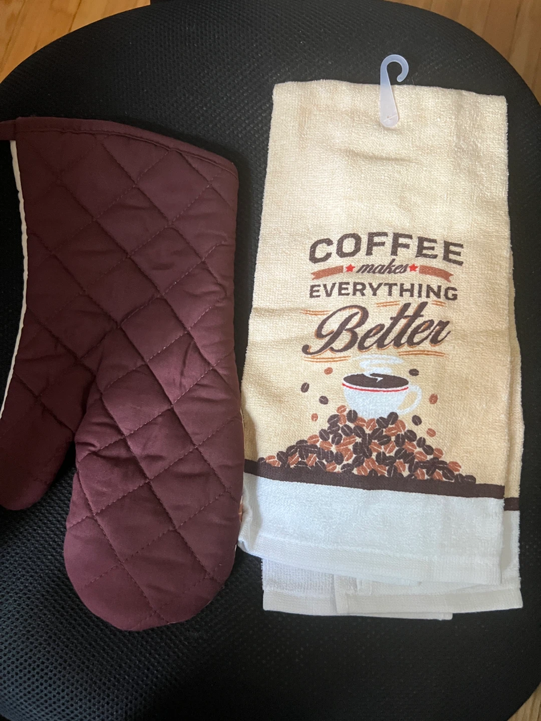 Oven Mitt and Kitchen Towel Set - photo 2