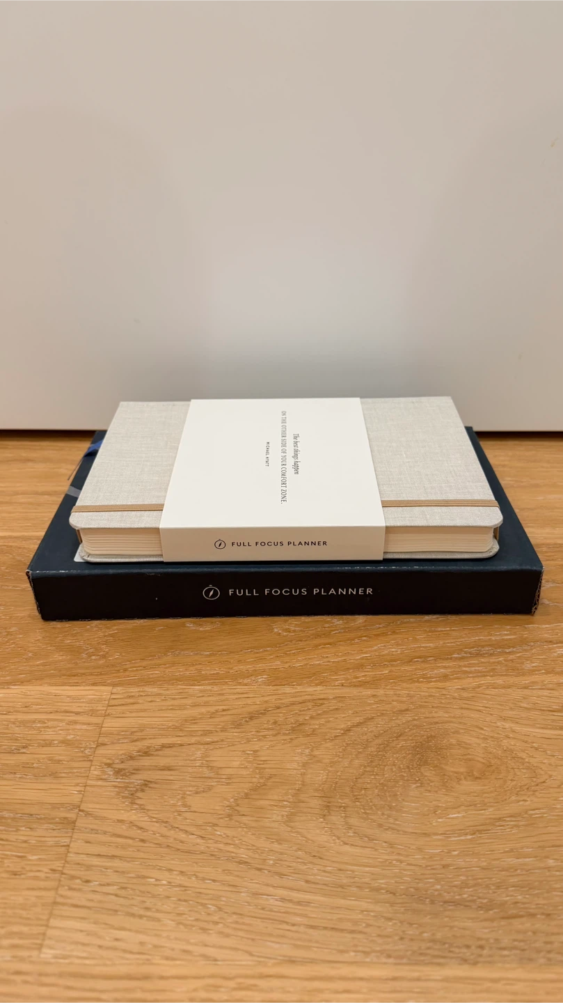 BRAND NEW Michael Hyatt Full Focus Planner - photo 3