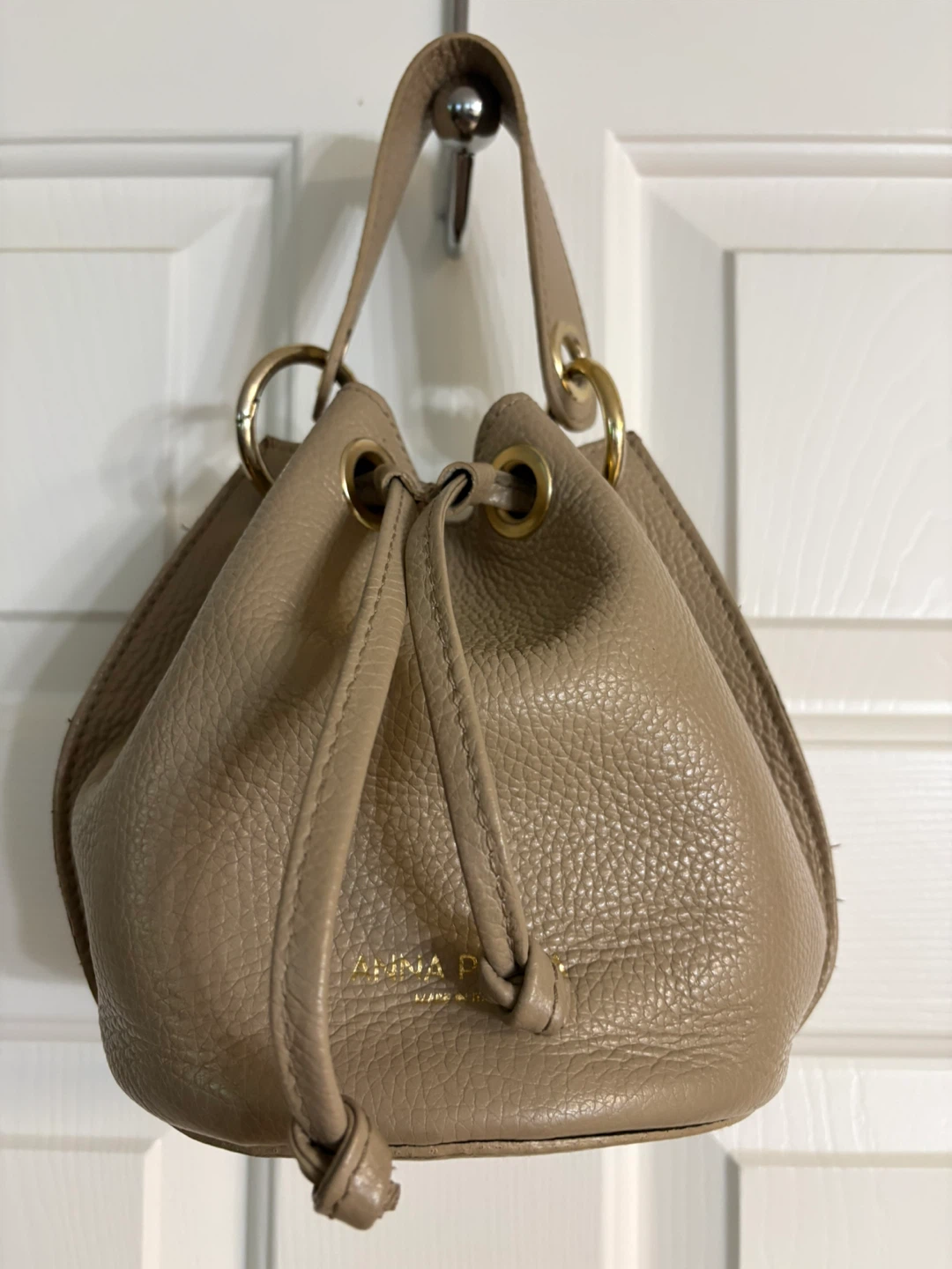 Anna Paola Leather Bucket Bag - Taupe