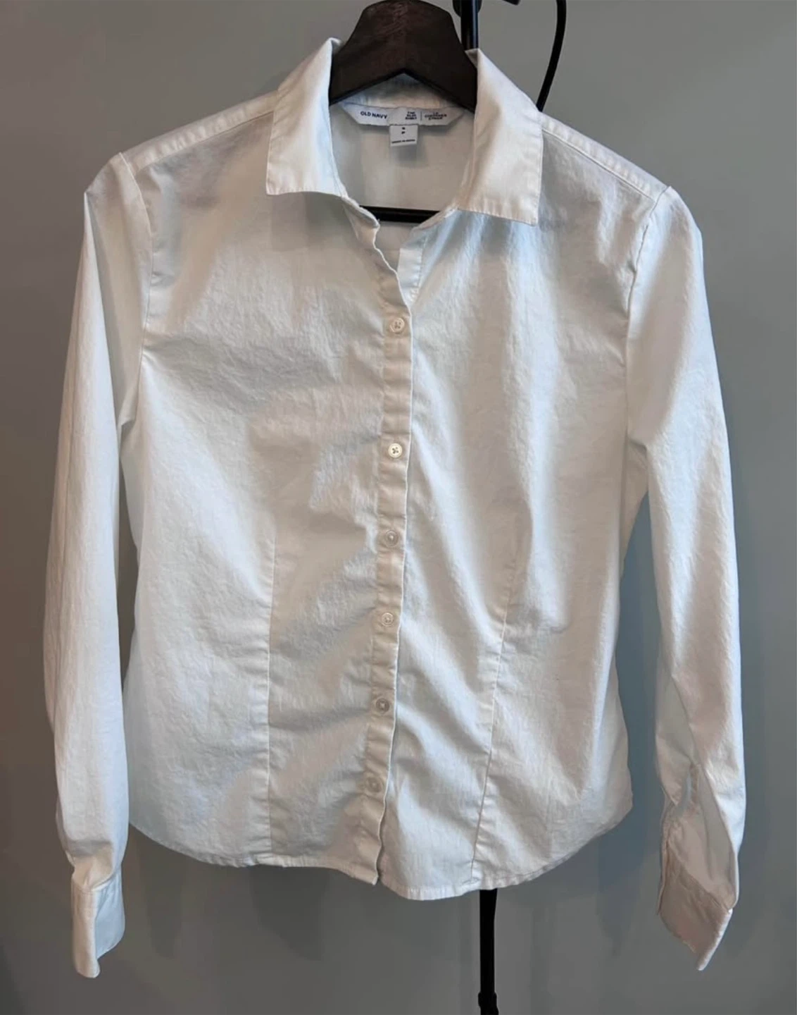 Old Navy White Slim Fit Button-Up Shirt Size S