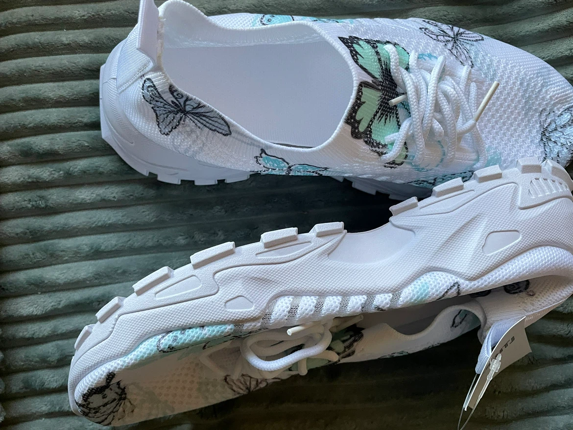 White Butterfly Print Sneakers - photo 3