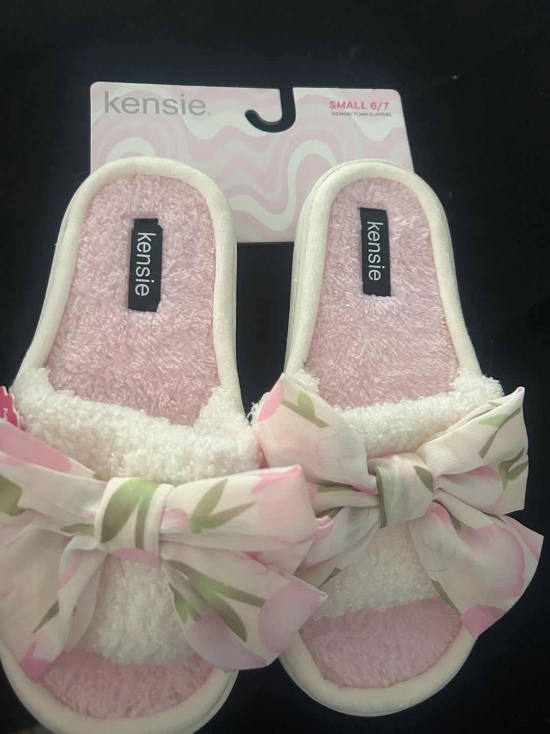 Kensie Pink Memory Foam Slippers Small 6/7