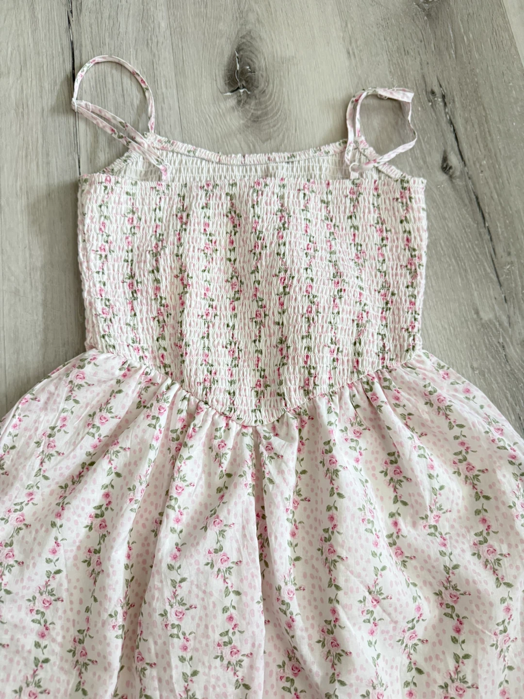 Floral smocked dress Size M| Brand New