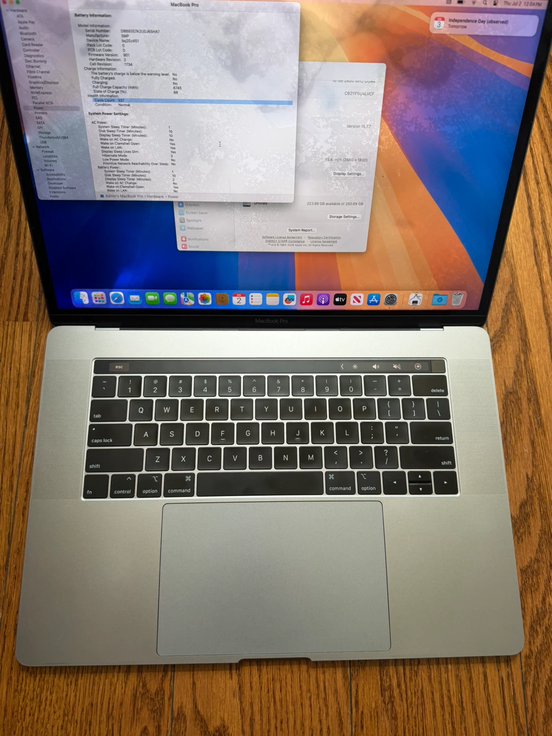 MacBook Pro 15 inch 2019 8GB RAM 256GB SSD screen Glitch - photo 5