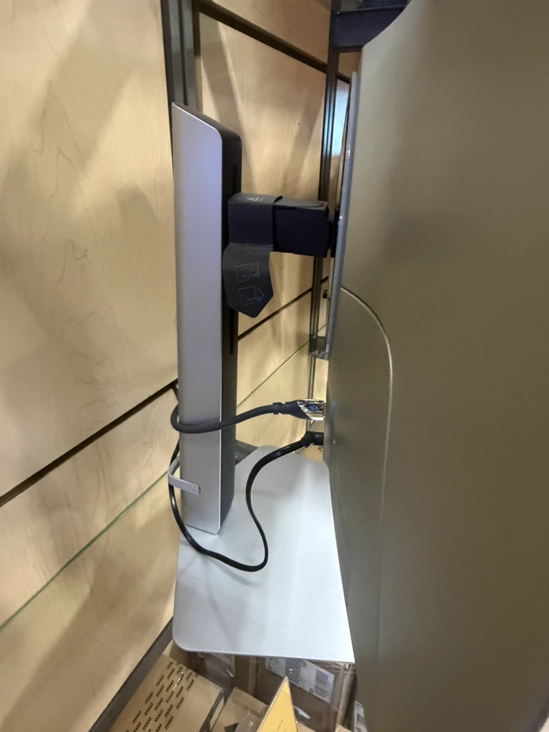 Samsung 27” Odessy OLED Monitor - photo 2