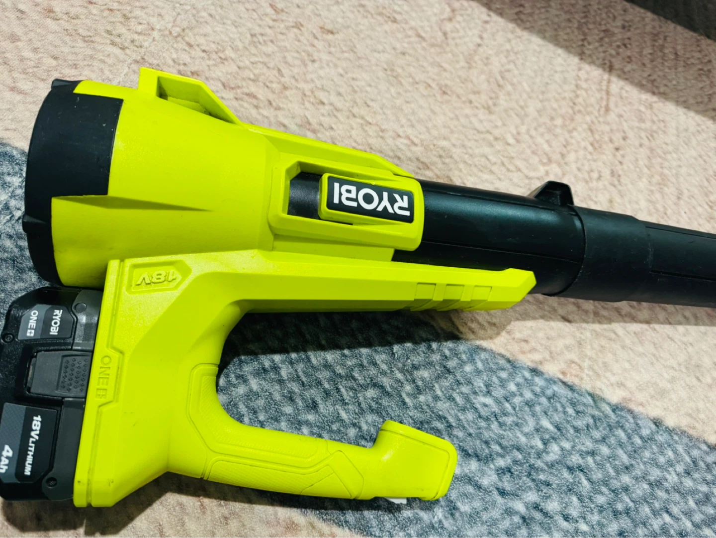Ryobi ONE+ 18V Lithium-Ion 4.0Ah Battery Powered Leaf Blower - photo 3