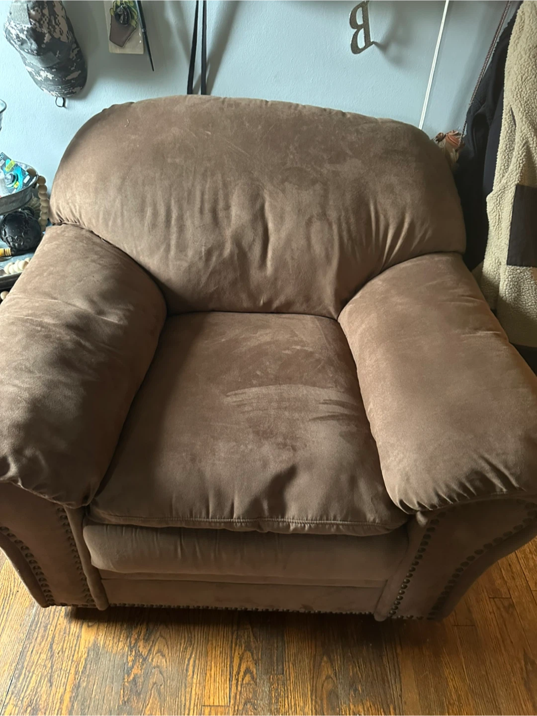 Brown Suede Armchair and loveseat - photo 4