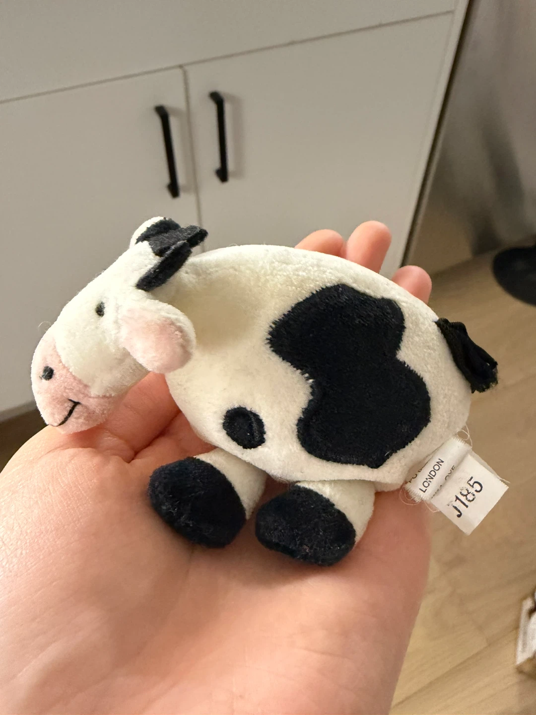 Jellycat Pocket Cow (retired and super rare) Open to offers!!! - photo 4