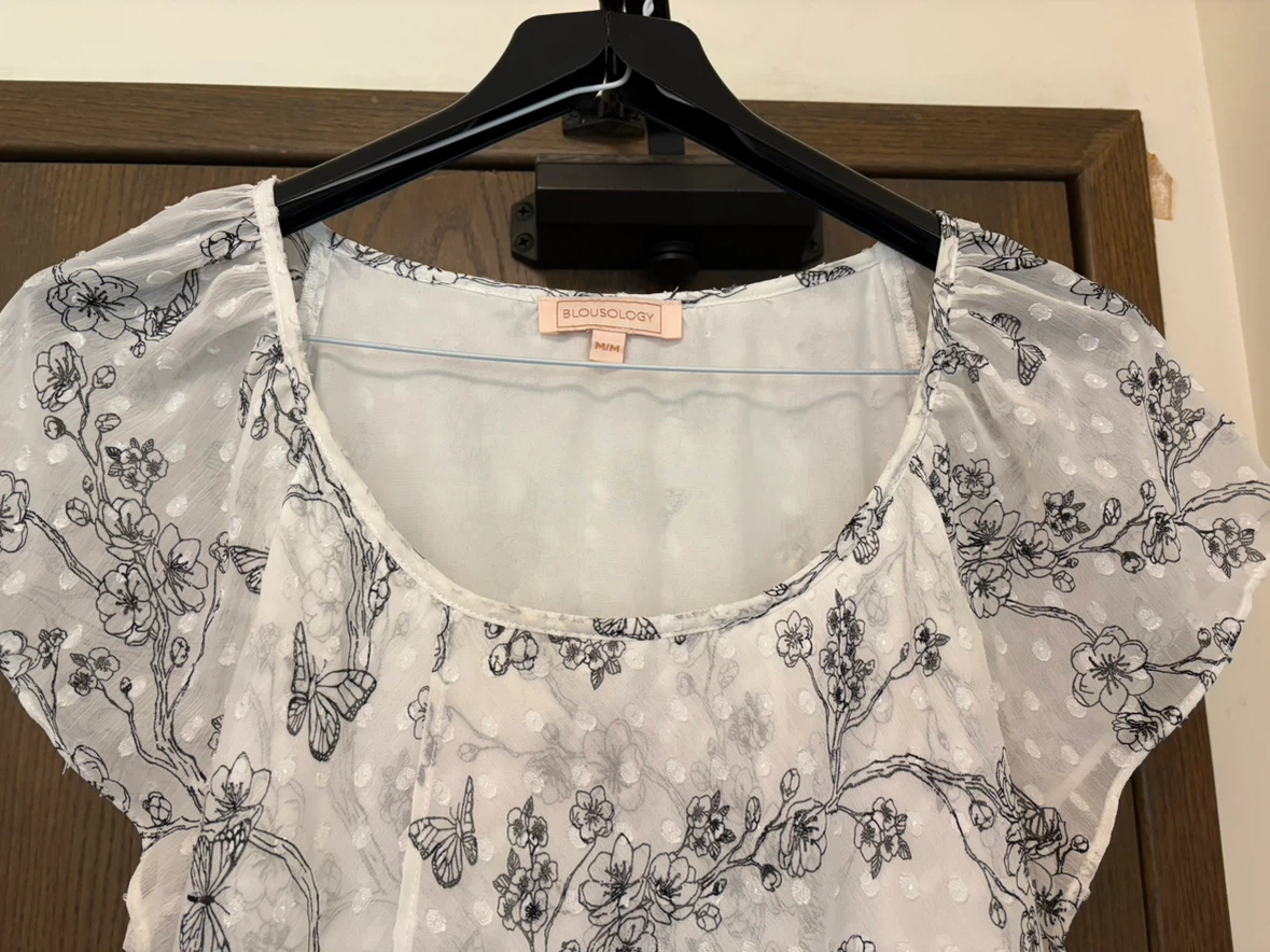 White Floral Print Blouse - Medium - photo 2