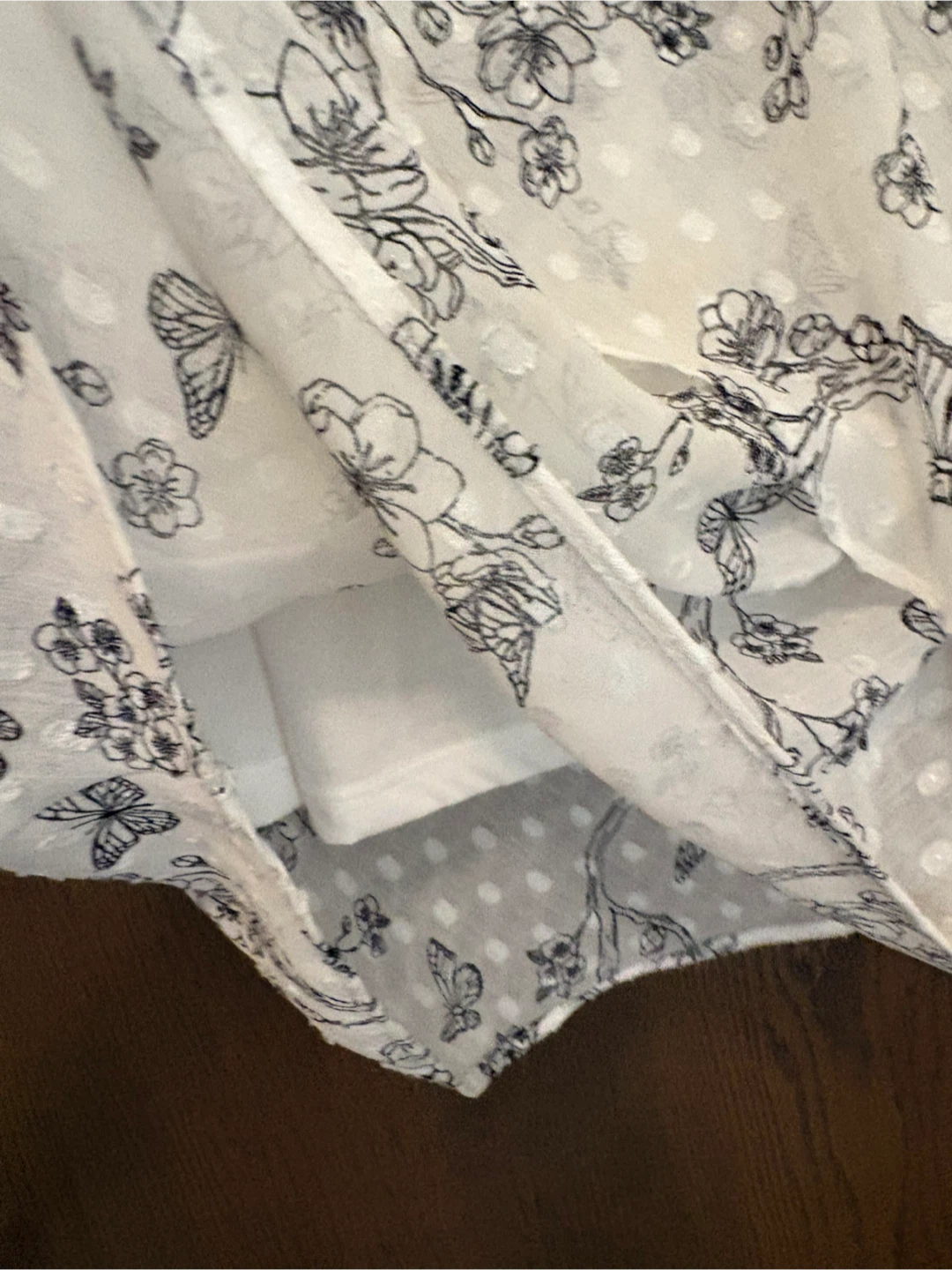White Floral Print Blouse - Medium - photo 3