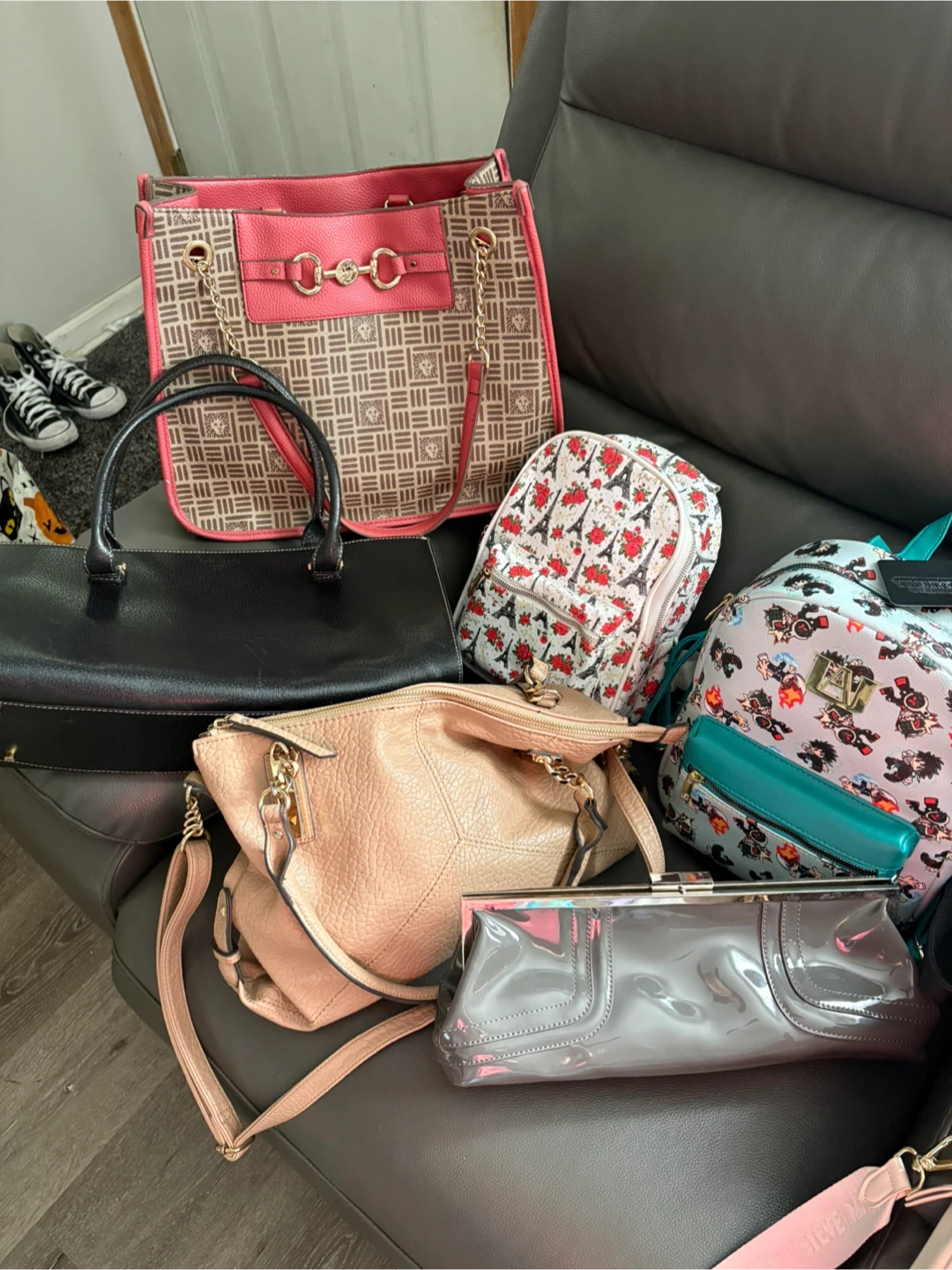 Assorted Women's Handbags and Wallets - photo 3