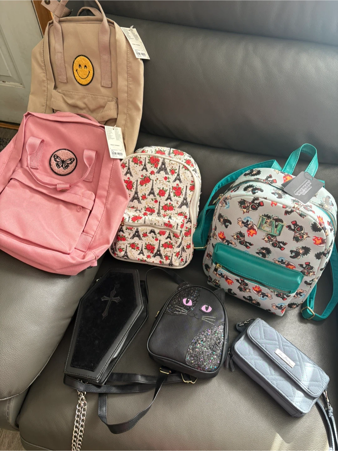 Assorted Women's Handbags and Wallets - photo 5