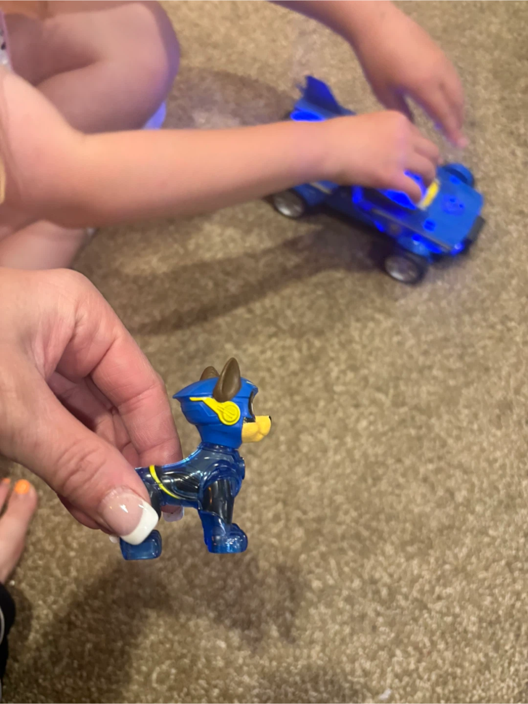 Paw Patrol Chase's Deluxe Cruiser Toy Car - photo 4