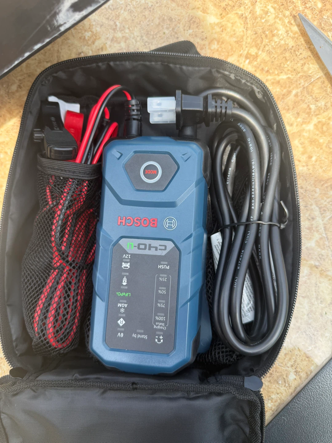 Bosch C40-Li 5A 6V/12V Battery Charger - photo 2