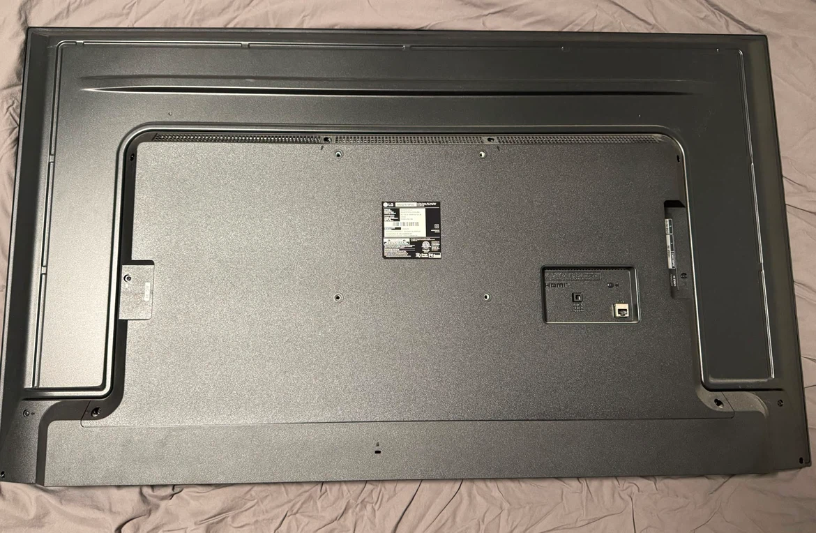 LG 50-inch 4K Ultra HD Smart TV (Model: 50UQ7570PUJ)