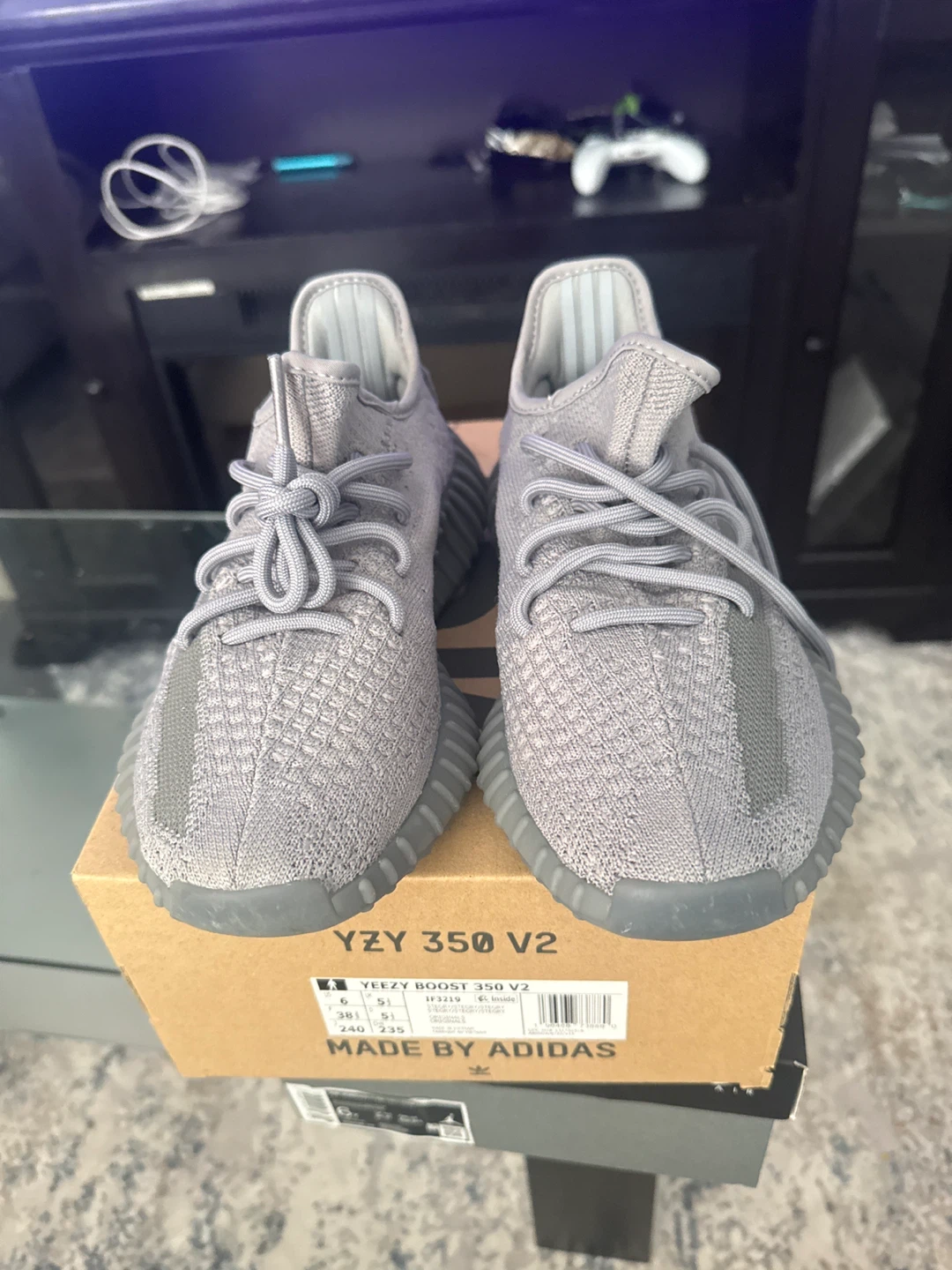 BNIB Adidas Yeezy Boost 350 V2 Grey Shoes