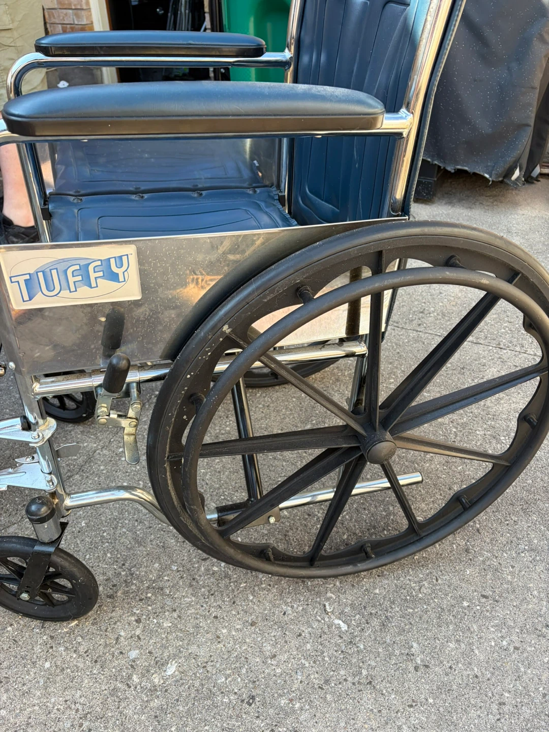 Tuffy Venture Light Hemi Wheelchair - photo 4