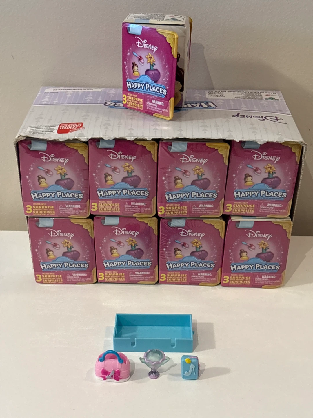 24 Disney Happy Places Surprise Blind Bags