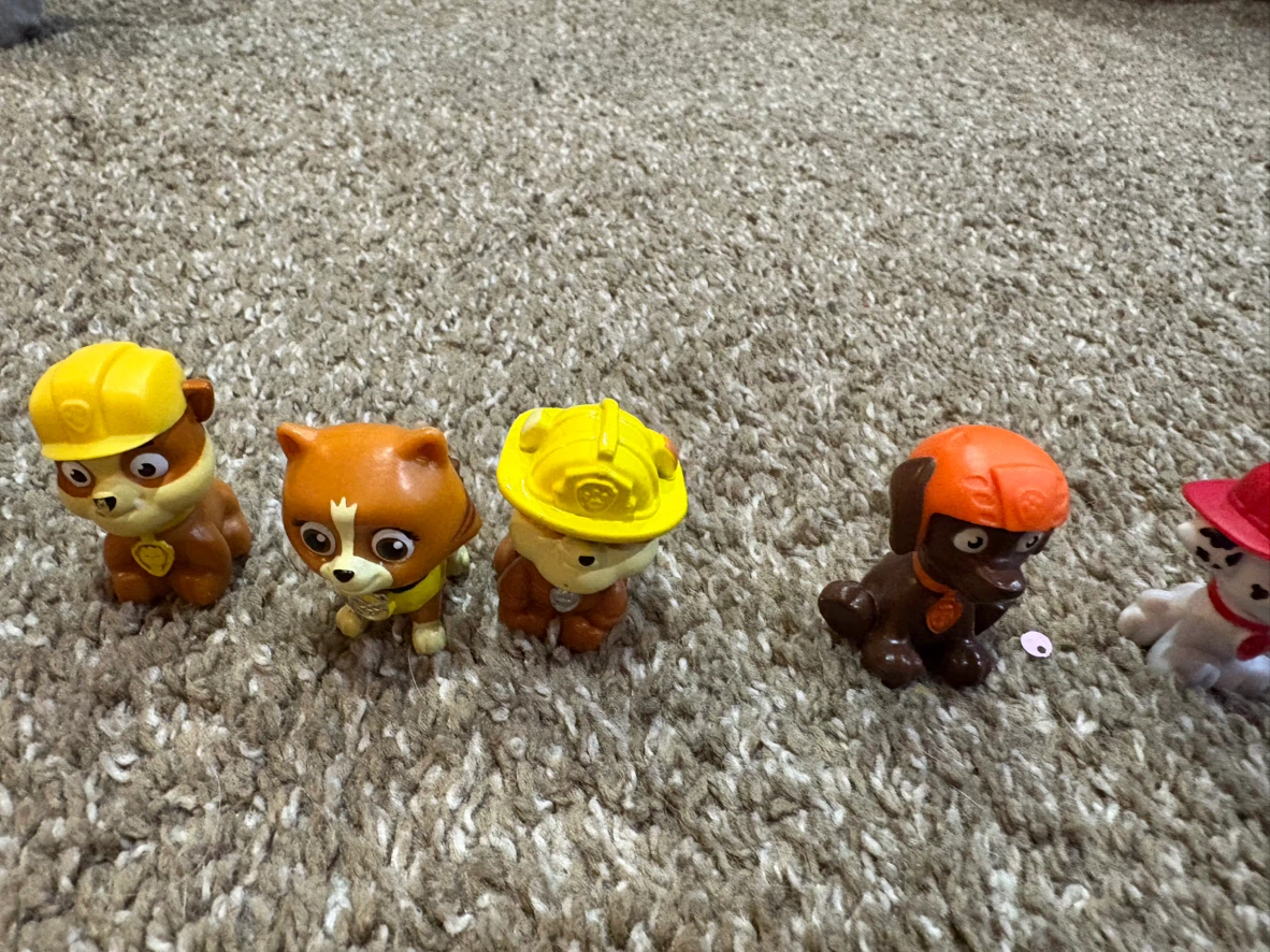 Paw Patrol Mini Figures - photo 2