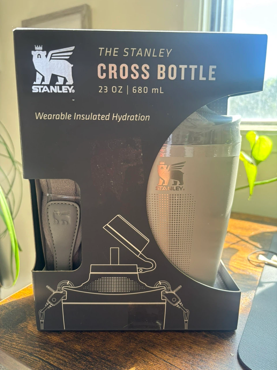Stanley Cross Bottle 23 oz