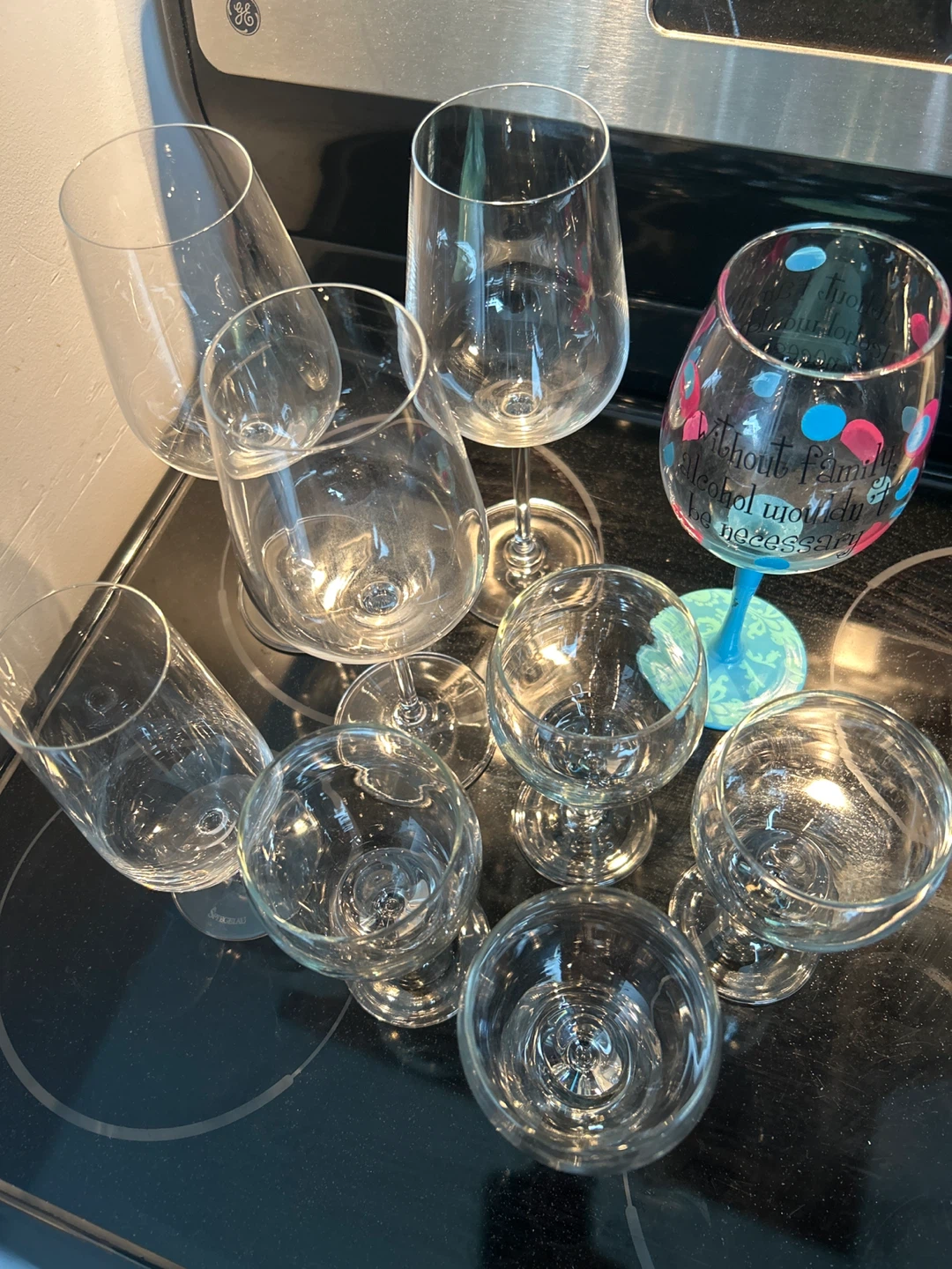 Set of 9 assorted wine glasses - photo 2