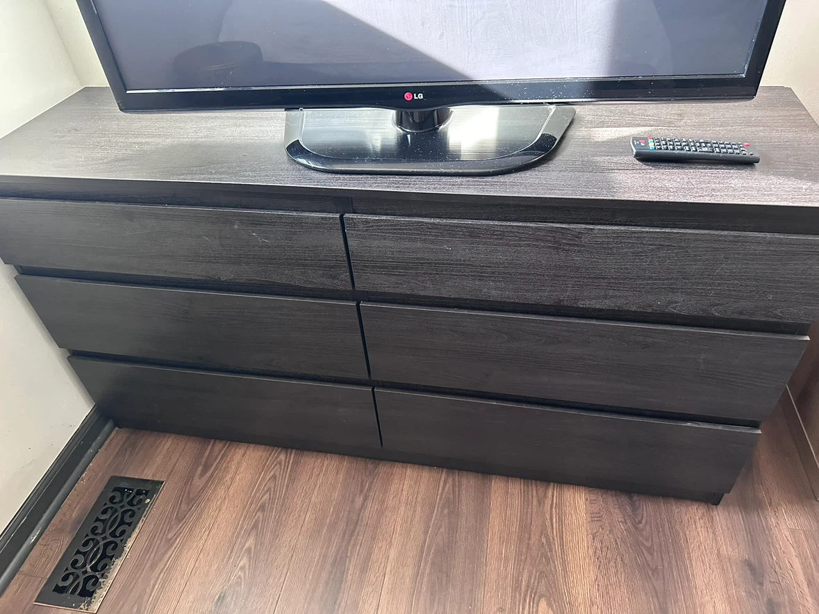 Dark Wood Dresser with 6 Drawers