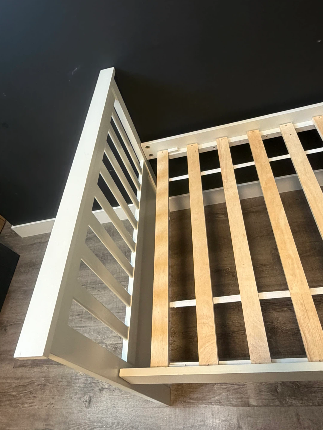 Twin bed frame in white wooden high rise - photo 3