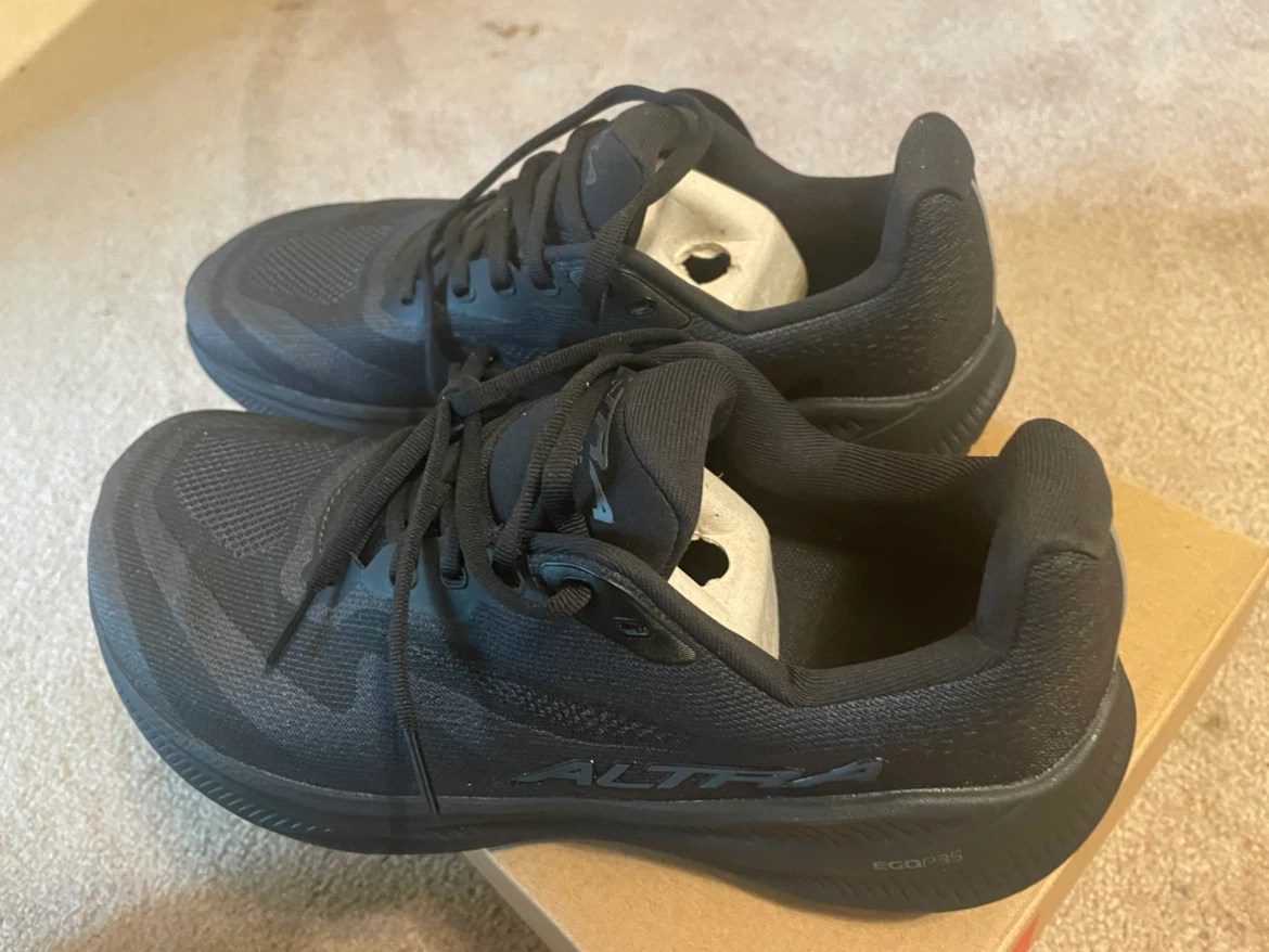 Altra Black Running Shoes - photo 2