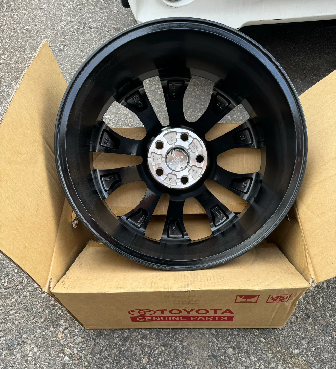 ✅✅ OEM RAV4 19” SIENNA RIMS (4) ✅ $1350 - photo 2