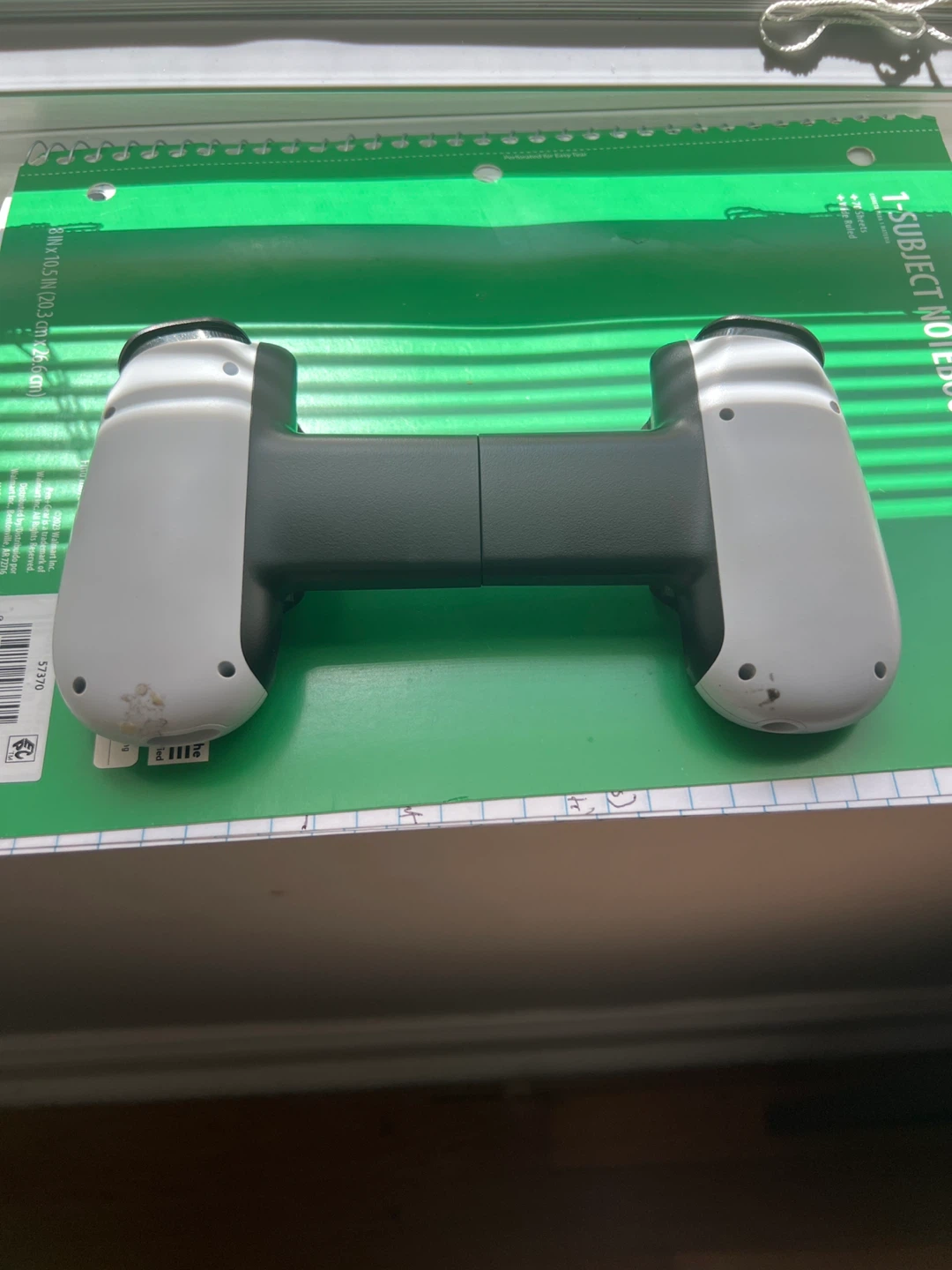 Backbone One Mobile Gaming Controller - photo 2