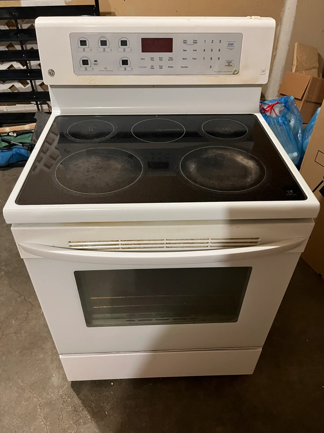“FREE — LG 30” electric range/oven.