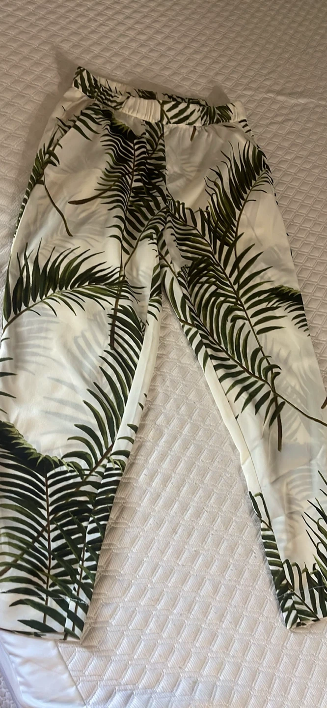 H&M Striped Jumpsuit - Size 8 - photo 4