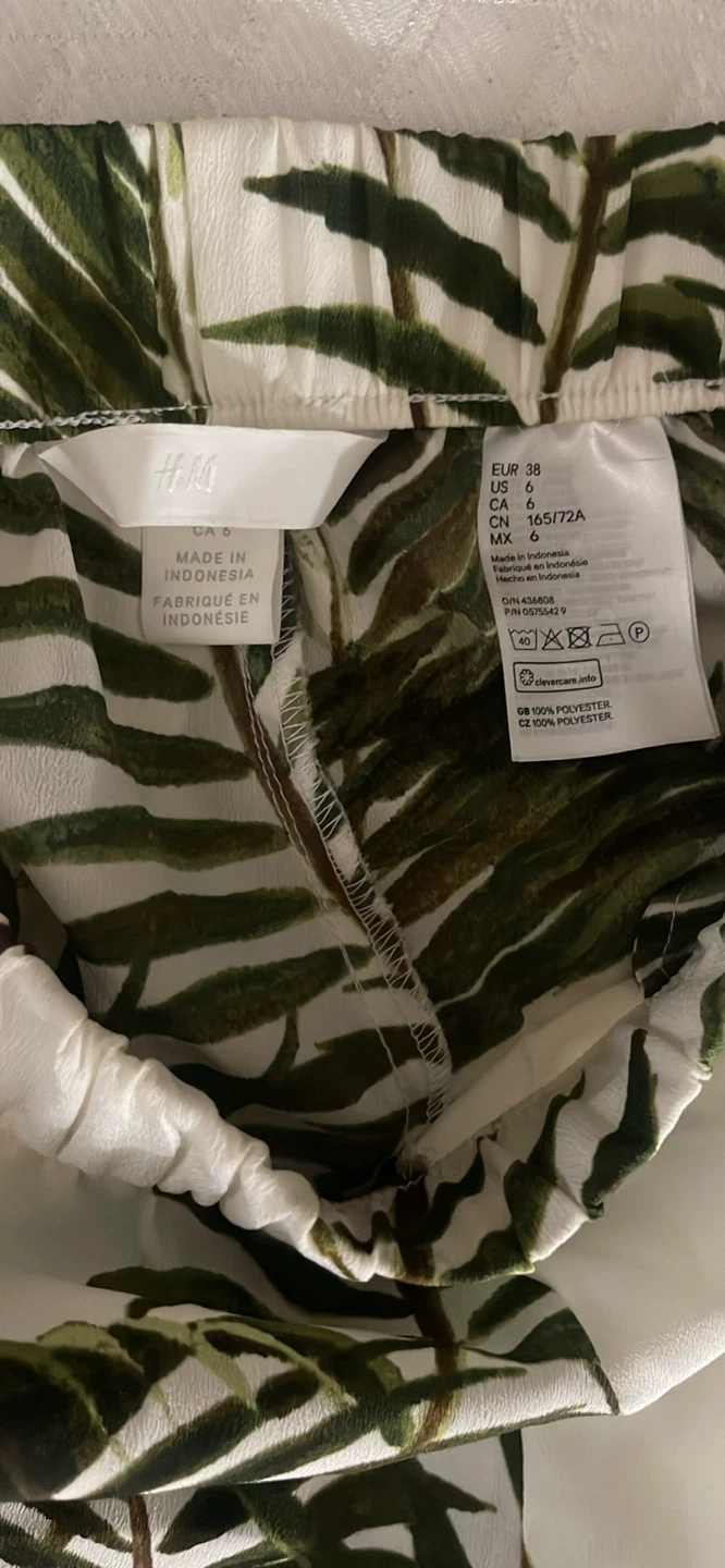 H&M Striped Jumpsuit - Size 8 - photo 5