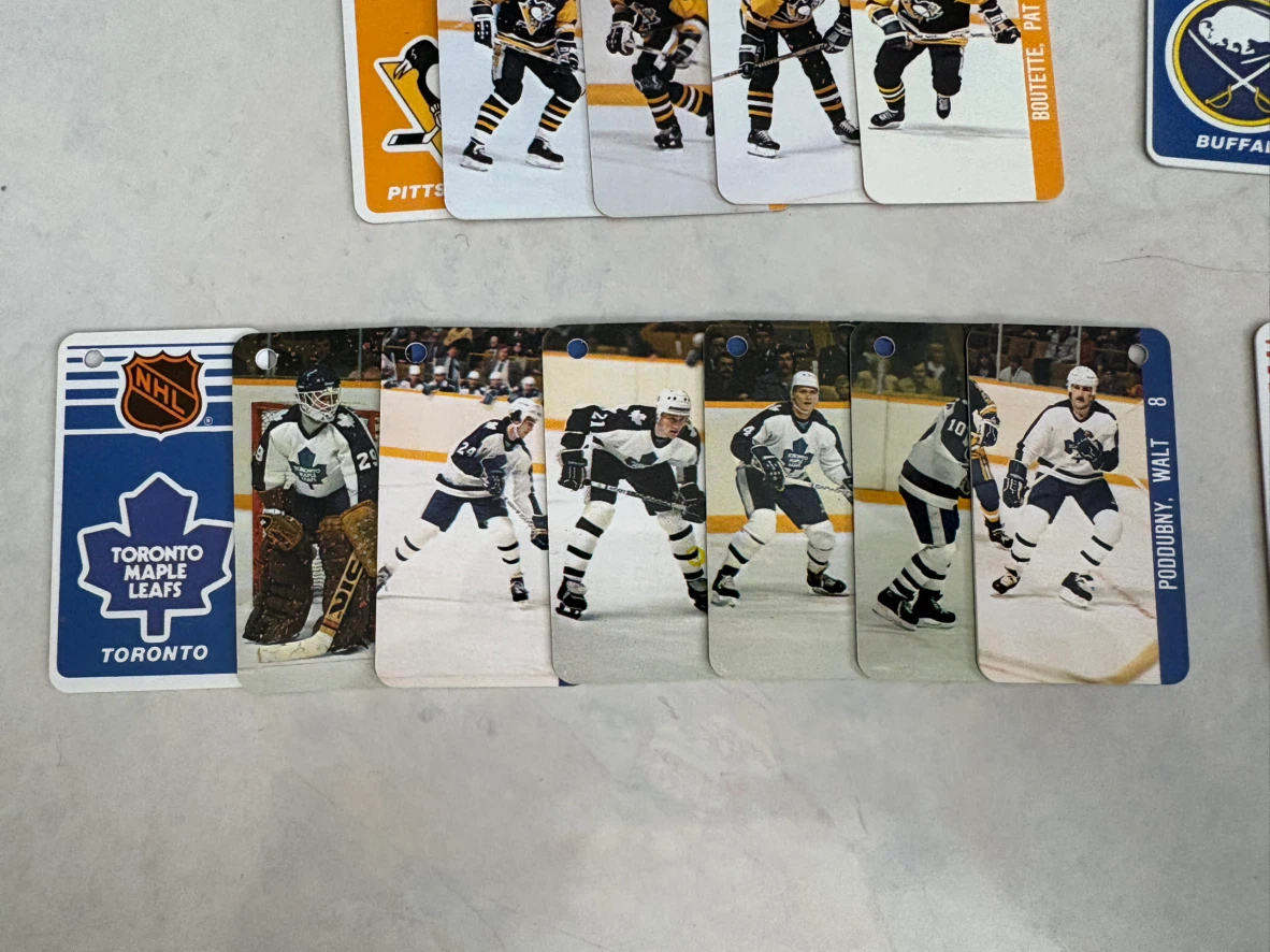 NHL Hockey Card Collection - Various Teams - photo 2
