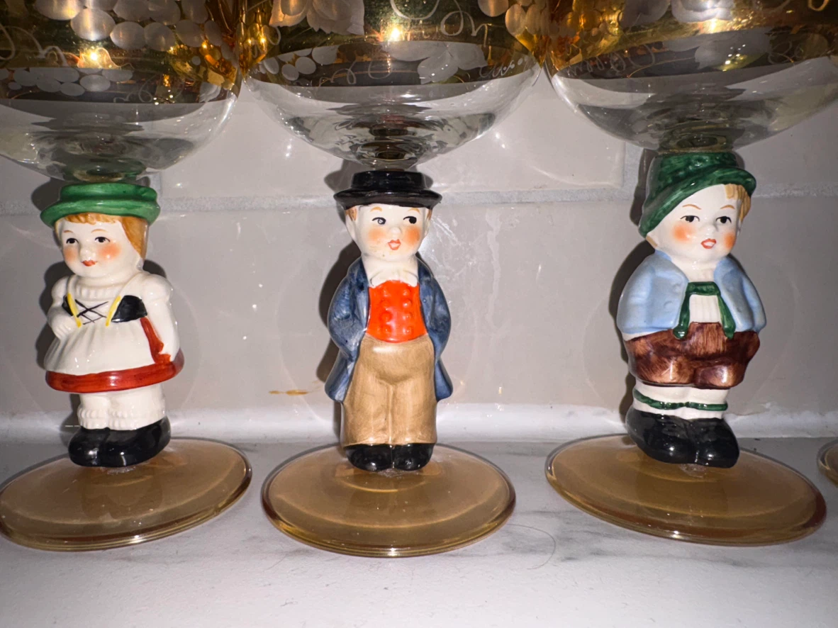 Set of 6 Vintage Decorative Wine Glasses with Figurines - photo 2