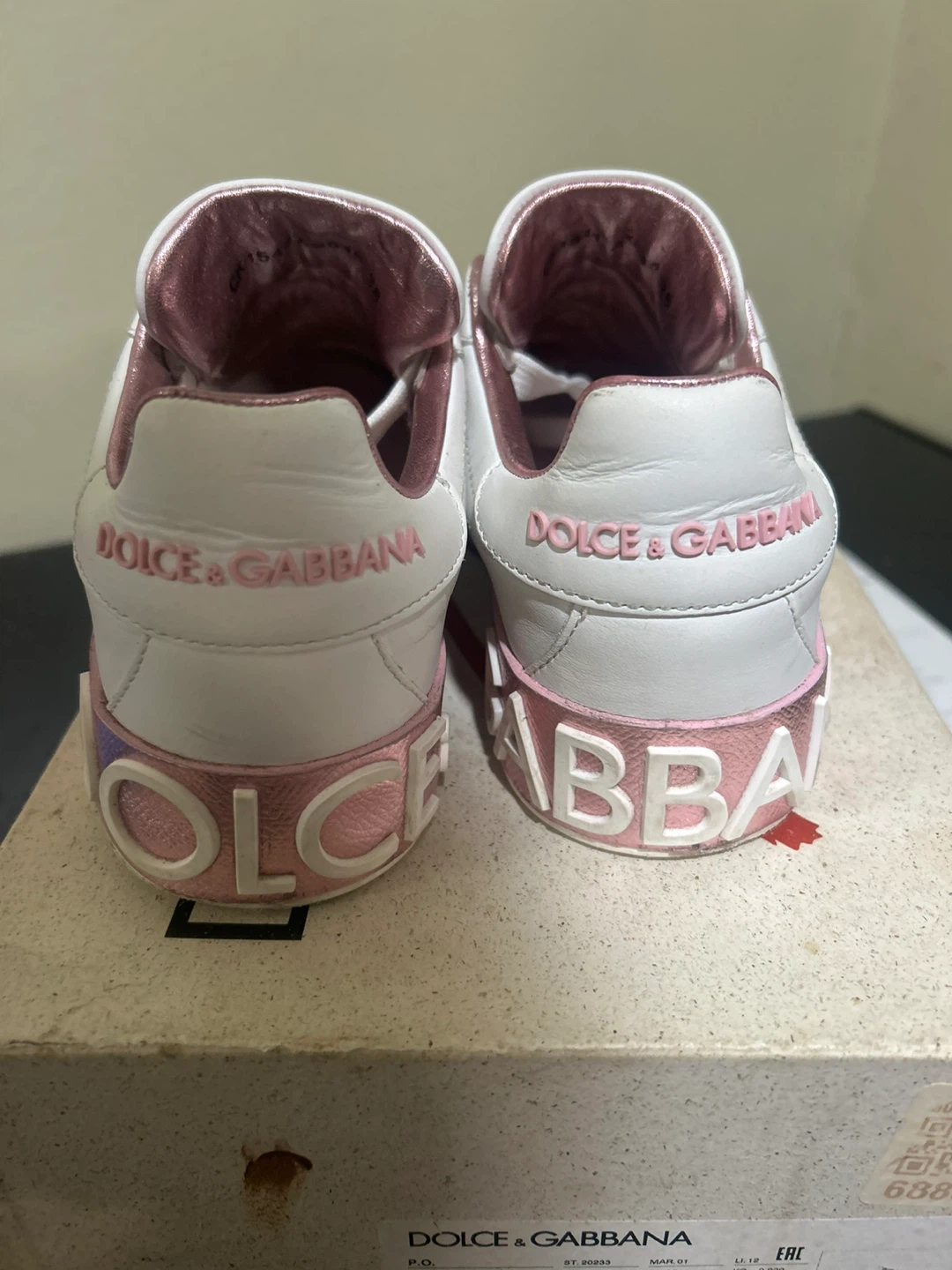 Dolce & Gabbana White Leather Sneakers with Pink Accents - photo 2