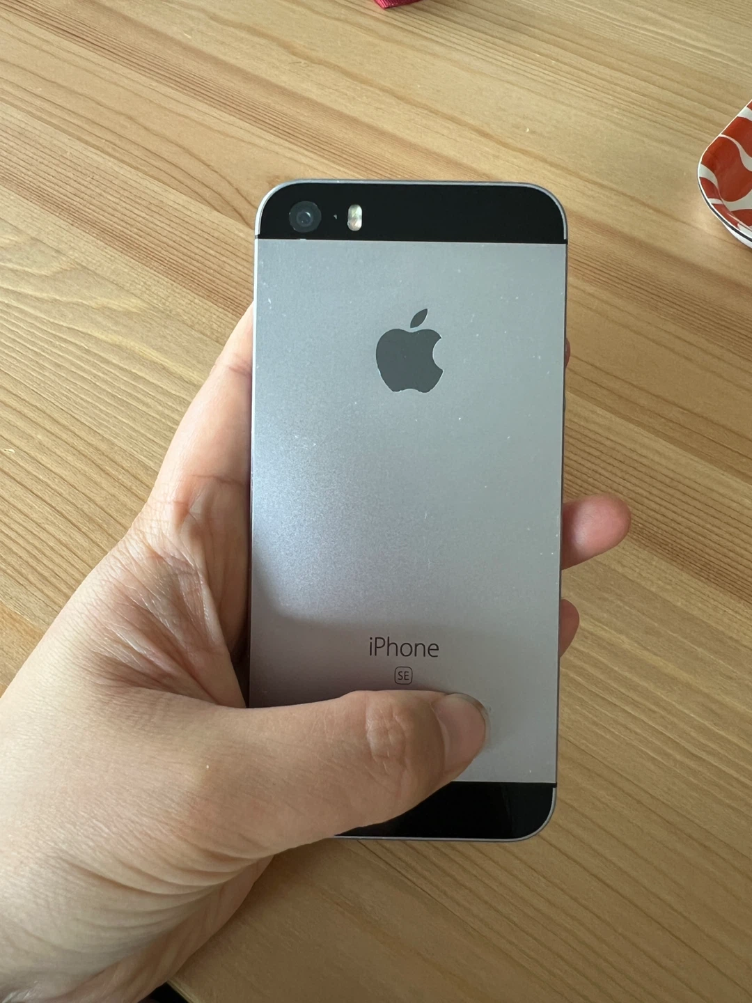 Apple iPhone SE (1nd generation) 64Gb - photo 5