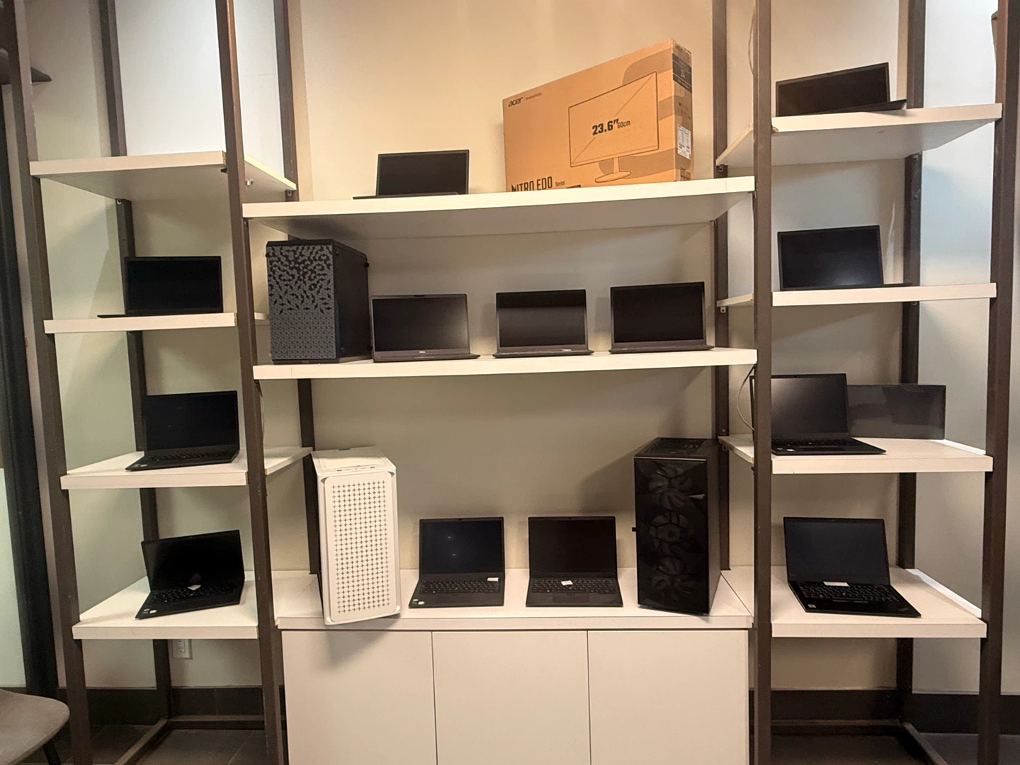Laptop wholesale - photo 2