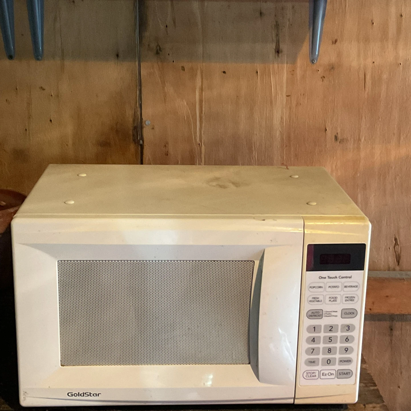 GoldStar Microwave