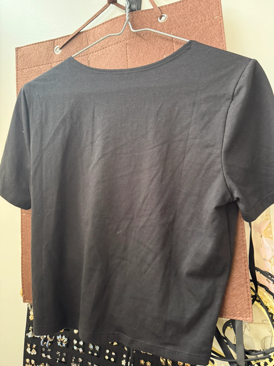 Black Ruched V-Neck Crop Top - photo 2