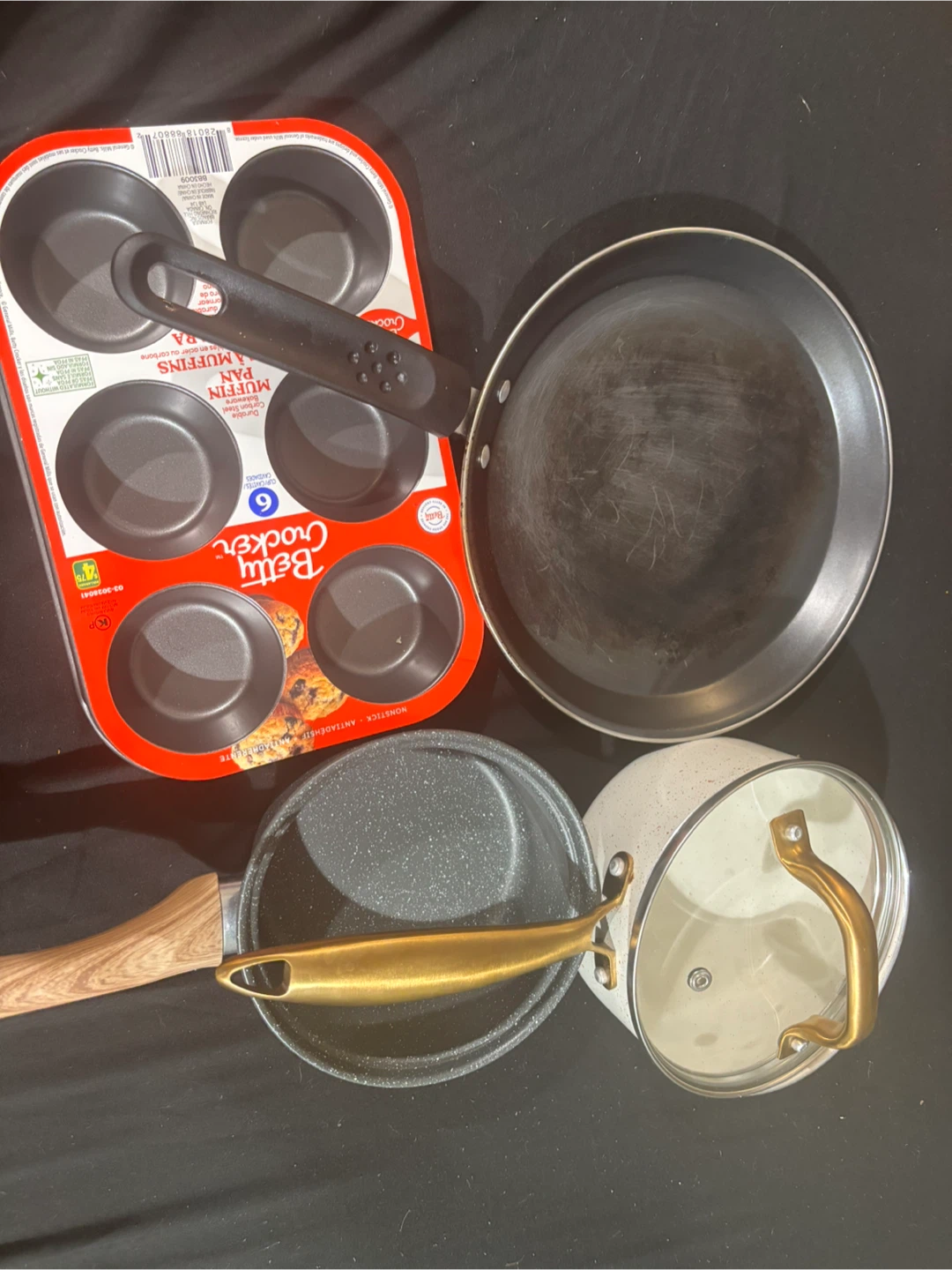 *FREE* Small pots/pans and muffin pan