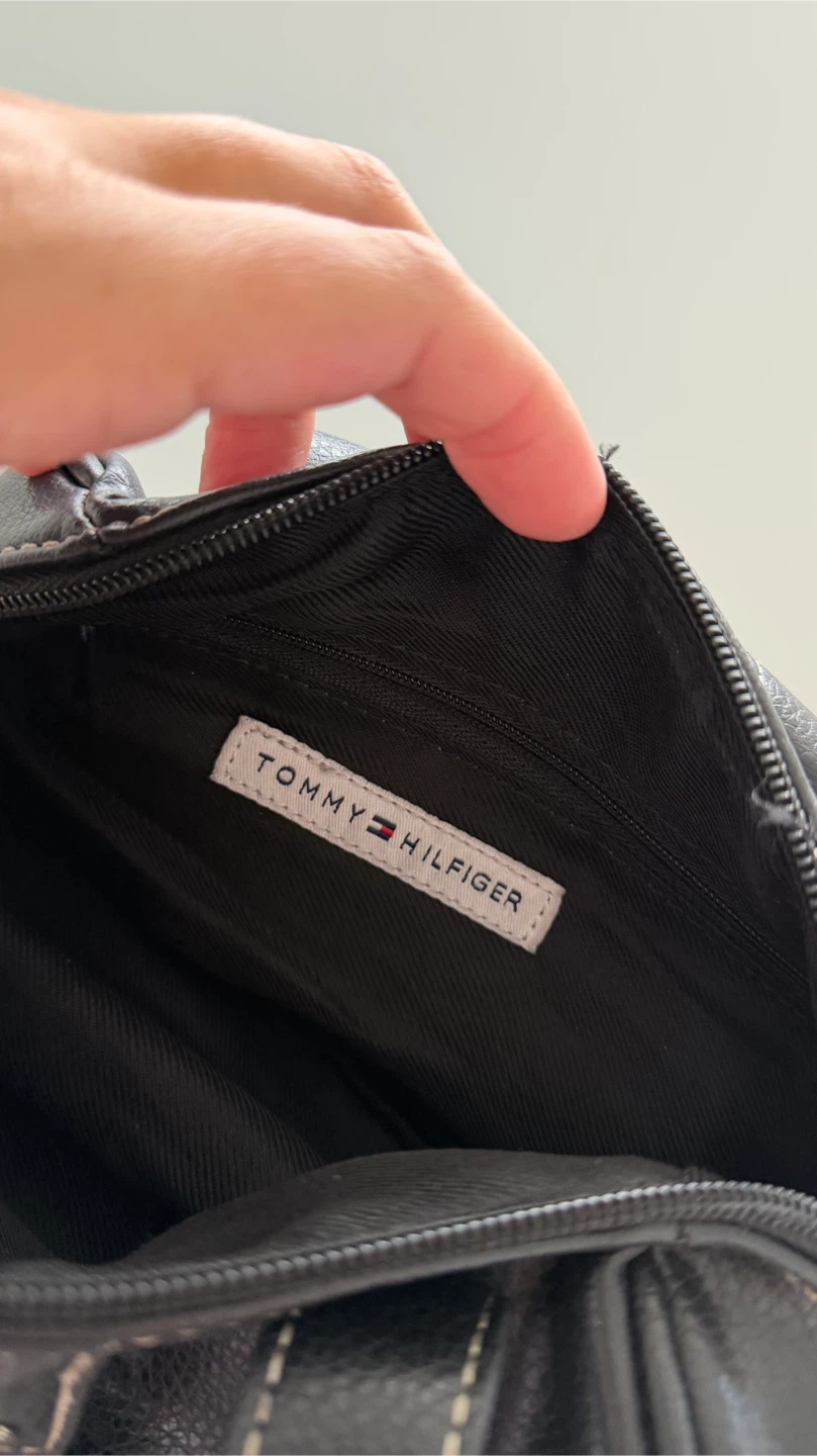 Tommy Hilfiger Black Handbag - photo 3