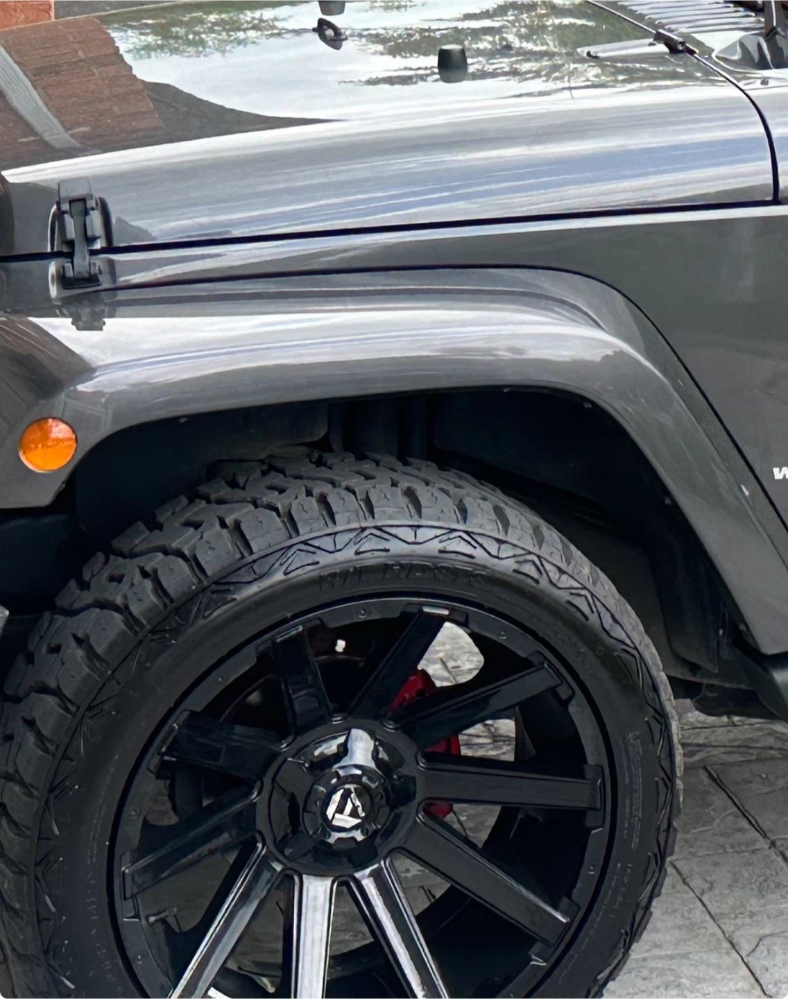 22" Fuel Wheels & 33" M+S Tires Set of 5 for Jeep JKU / JL