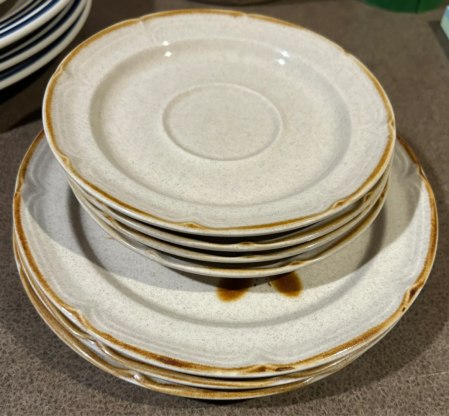 Set of Dinnerware Plates and Bowls - photo 4