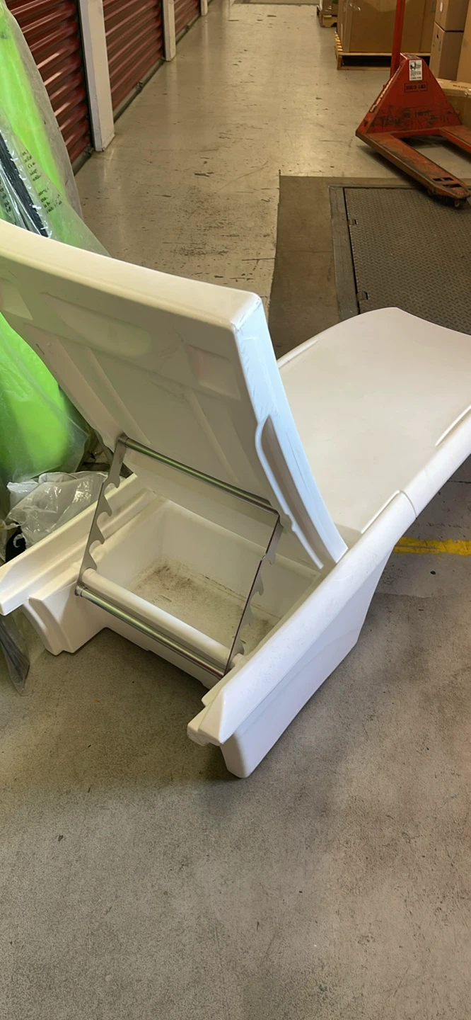 Step2 Vero Adjustable Pool Lounger - White - photo 3