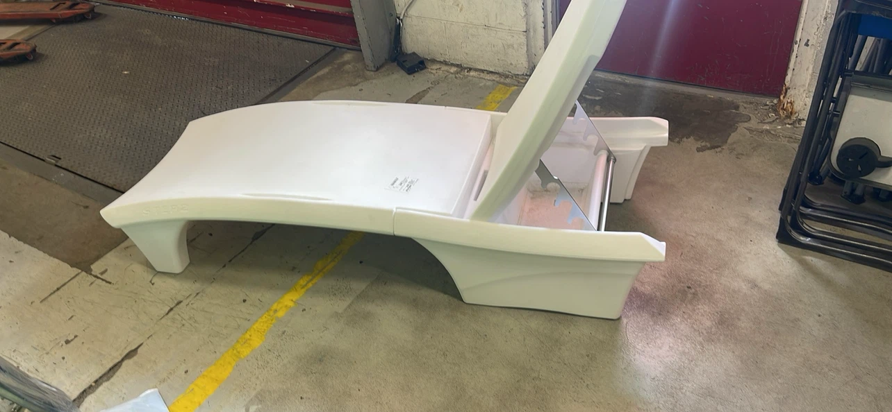 Step2 Vero Adjustable Pool Lounger - White - photo 4