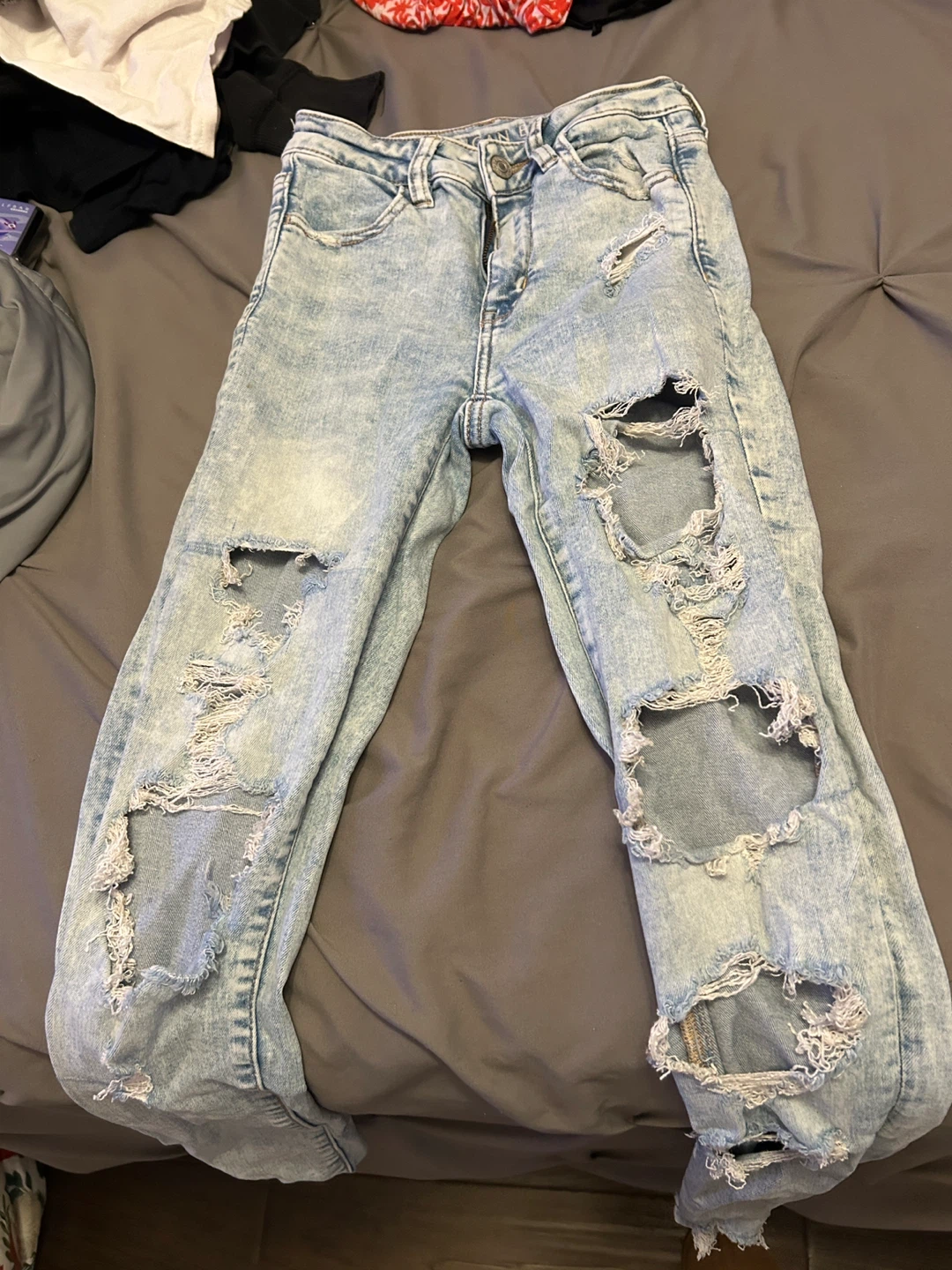 American Eagle Distressed Light Wash Jeans