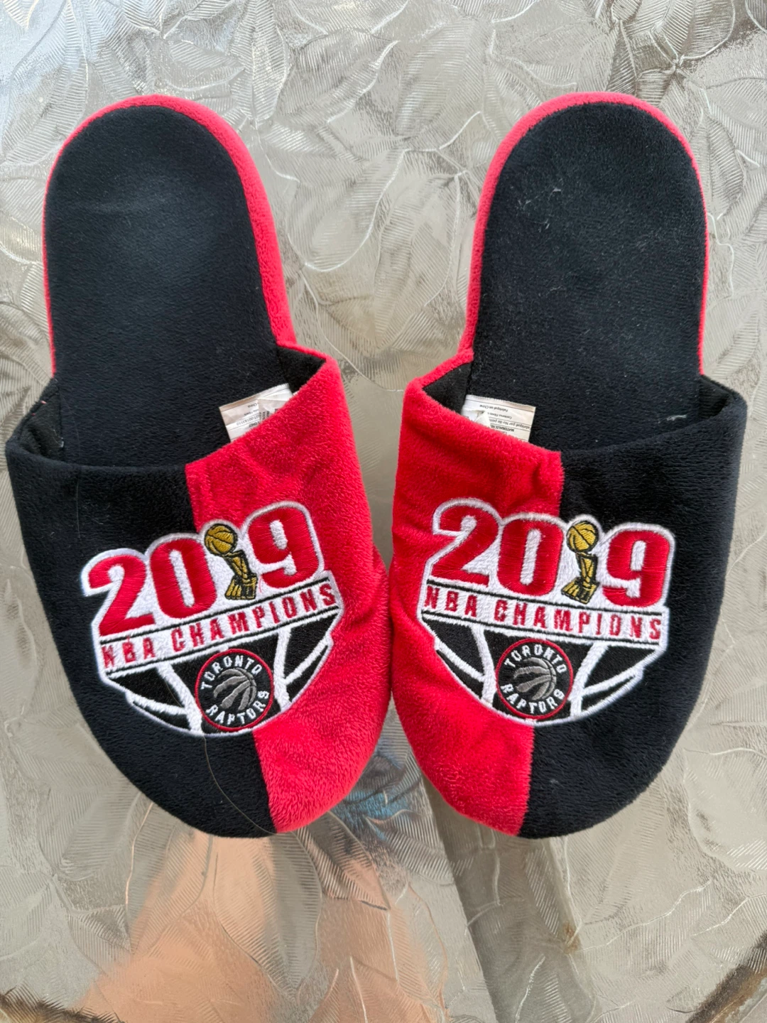 Toronto Raptors 2019 NBA Champions Slippers Men's L