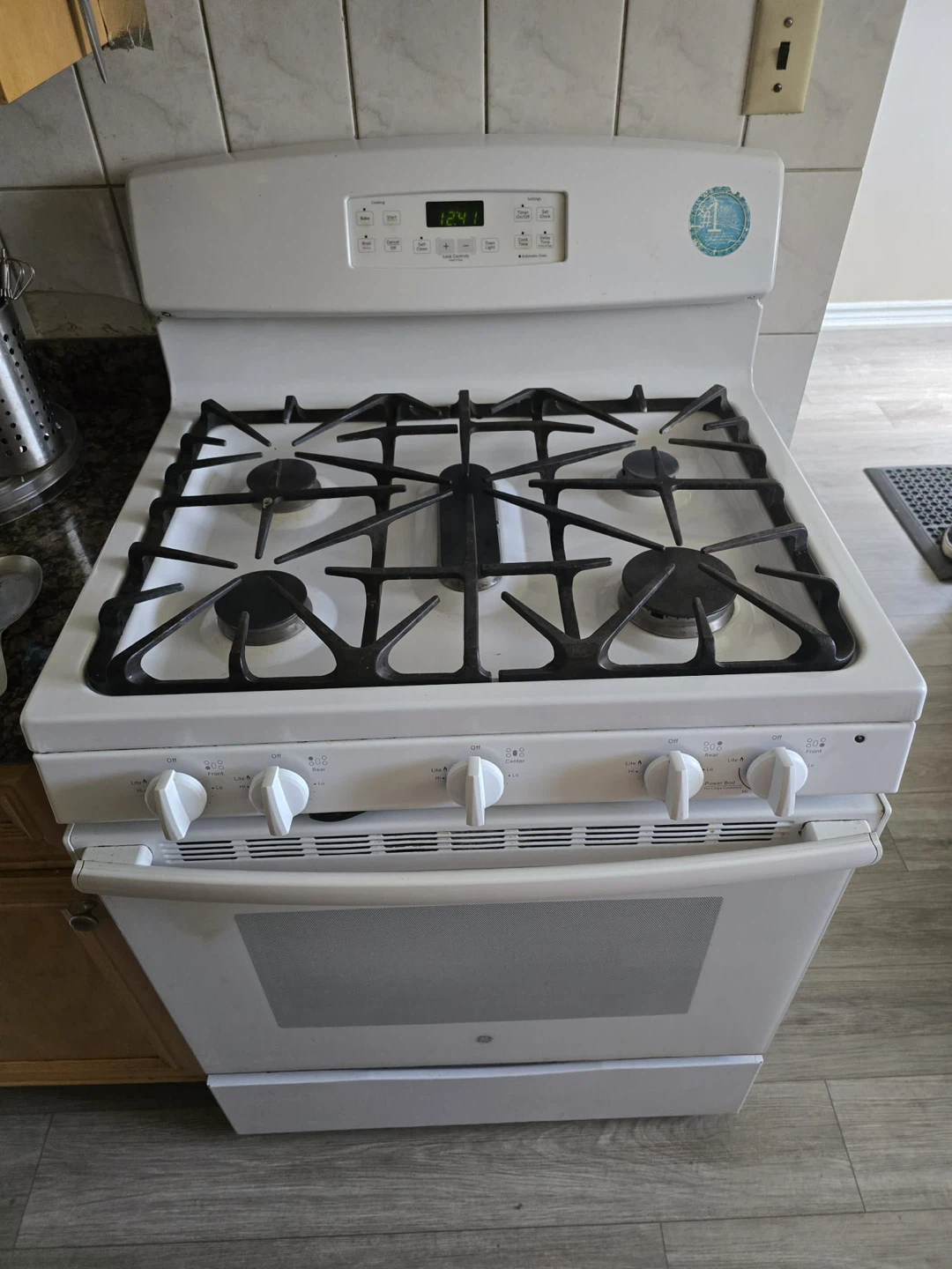 White GE Gas Range Stove Oven