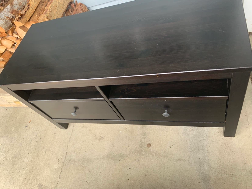“Never used” 2 large 4 my room Dark Wood TV Stand with 2 Drawers - photo 4